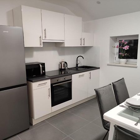 Ferienwohnung Mira 2 Zagvozd Exterior foto