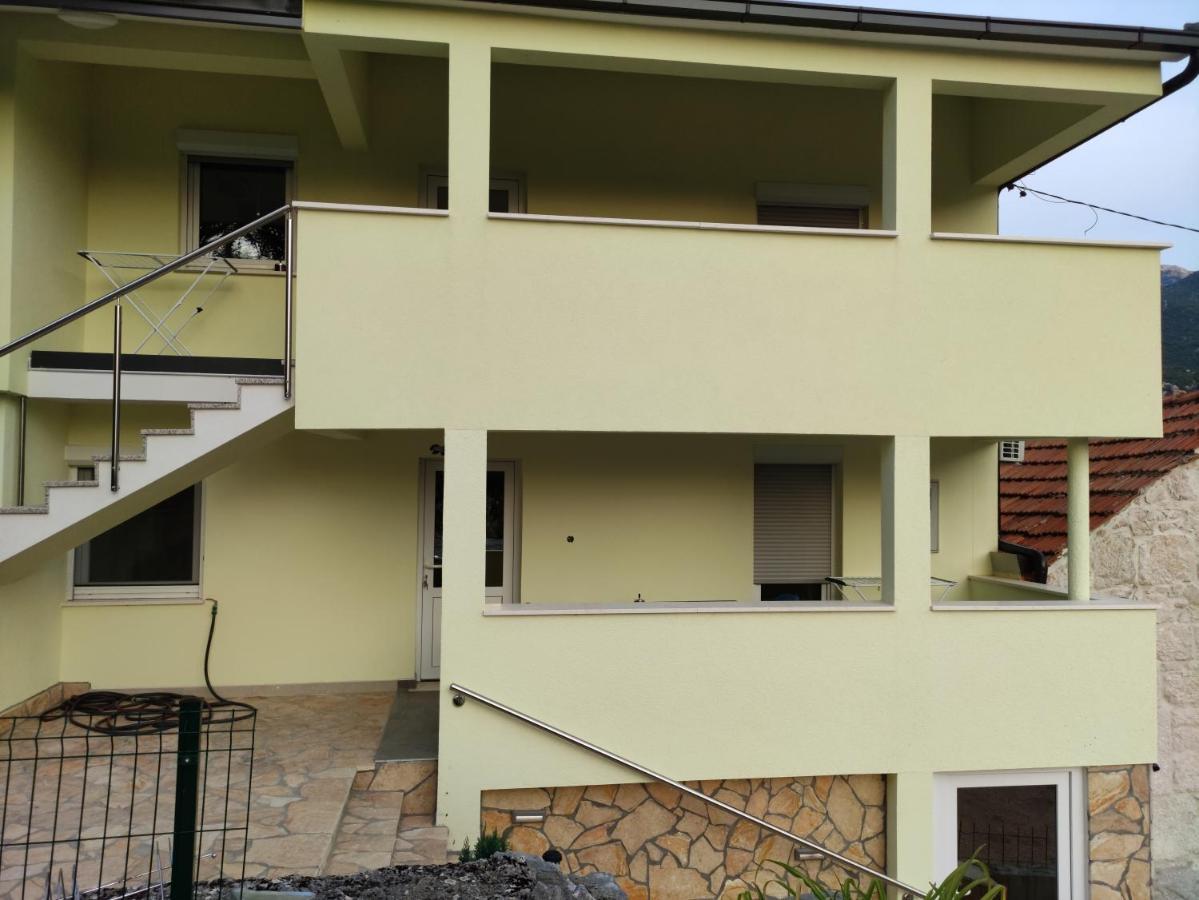 Ferienwohnung Mira 2 Zagvozd Exterior foto