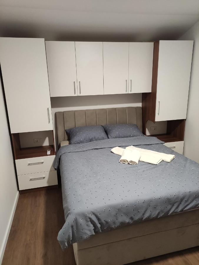 Ferienwohnung Mira 2 Zagvozd Exterior foto