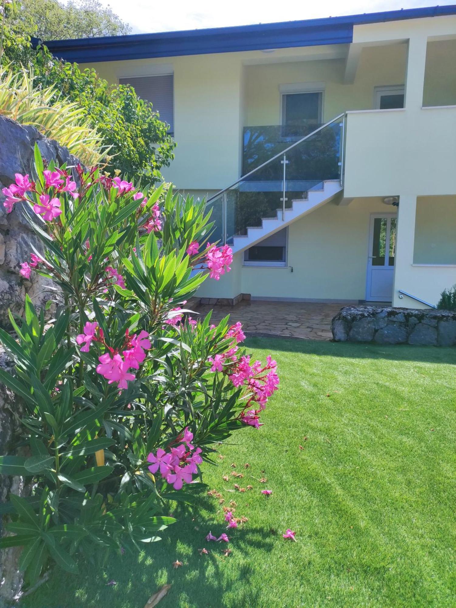Ferienwohnung Mira 2 Zagvozd Exterior foto
